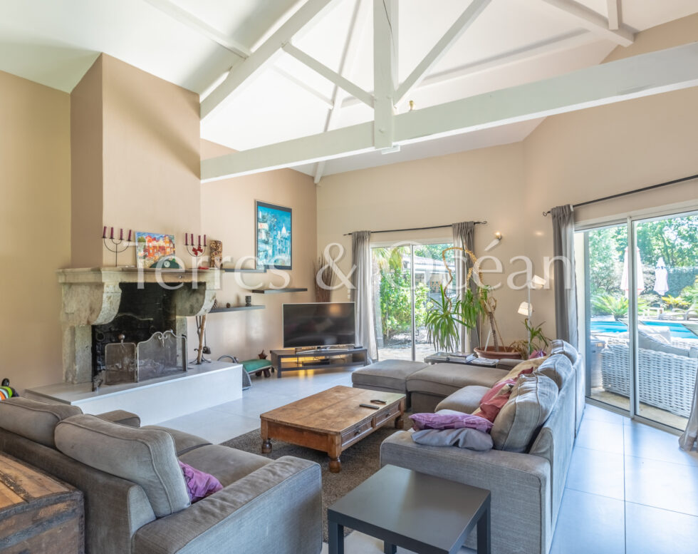 CAPBRETON, LARGE FAMILY HOUSE ON A 7400 MÂ2 PARK