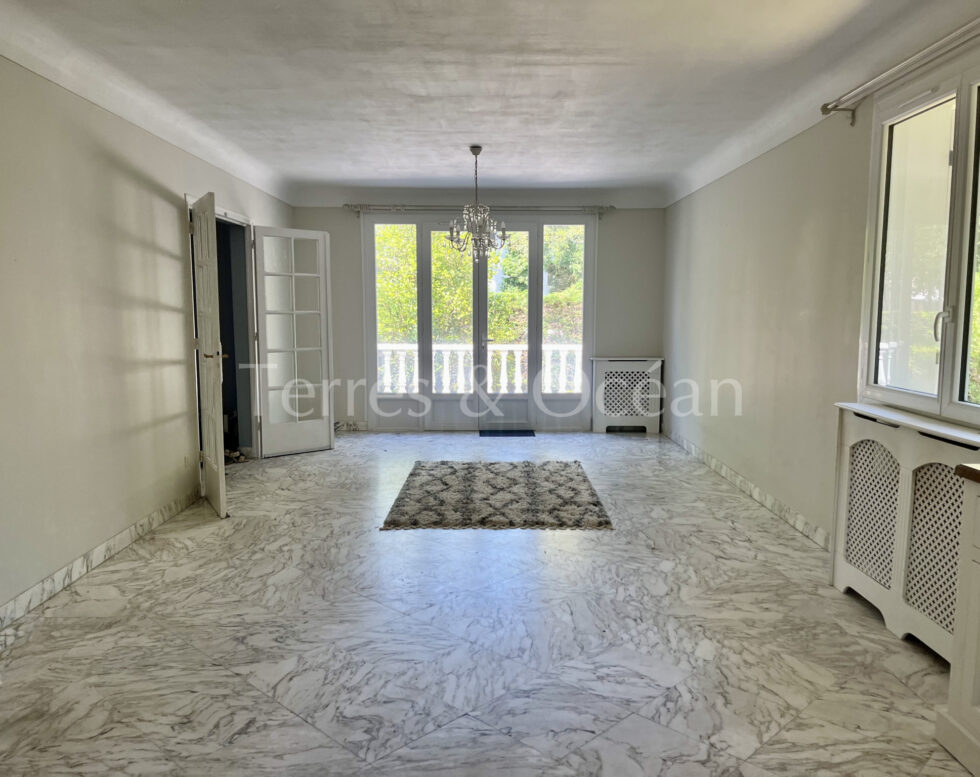 THE VILLA OF LAKE HOSSEGOR