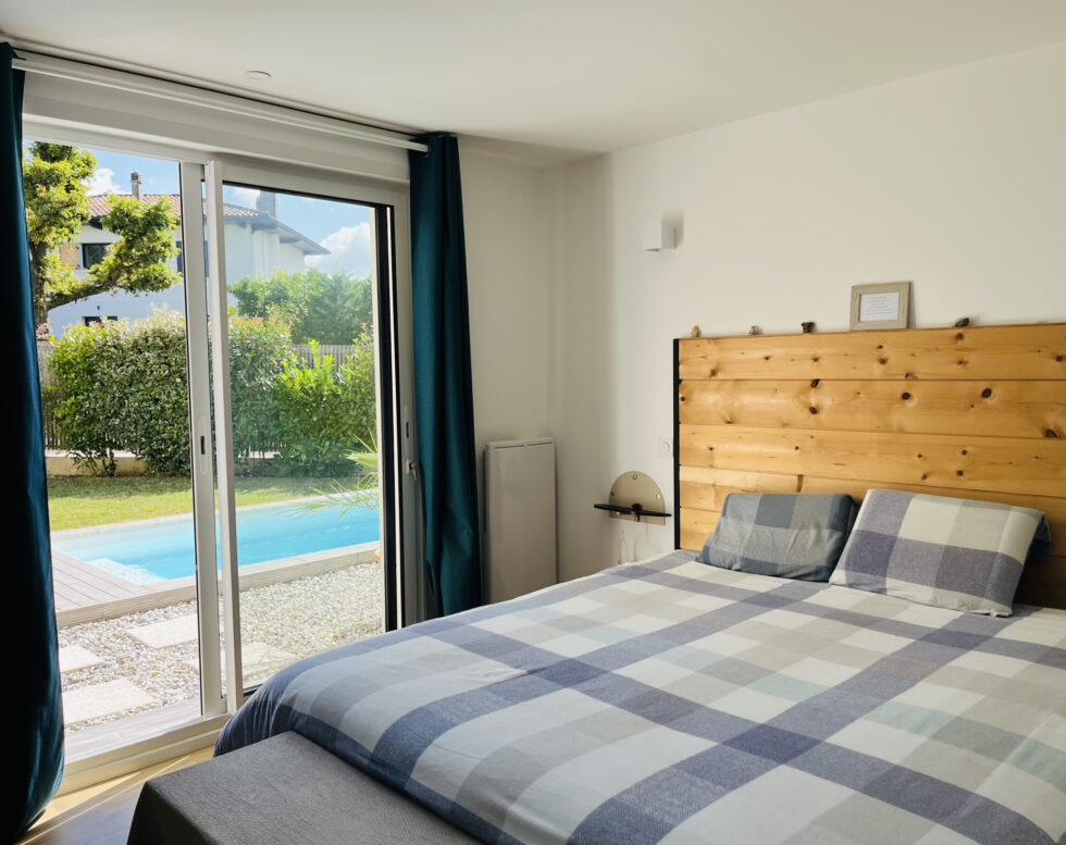 HOUSE WITH POOL ANGRESSE CENTER