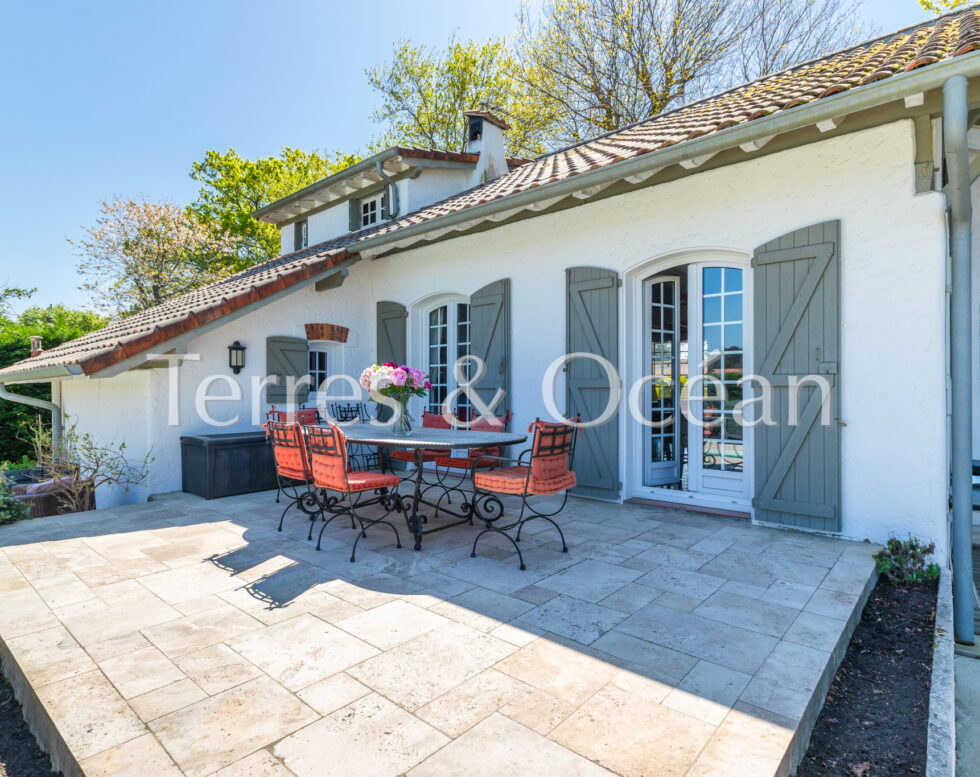 Charming house with pool