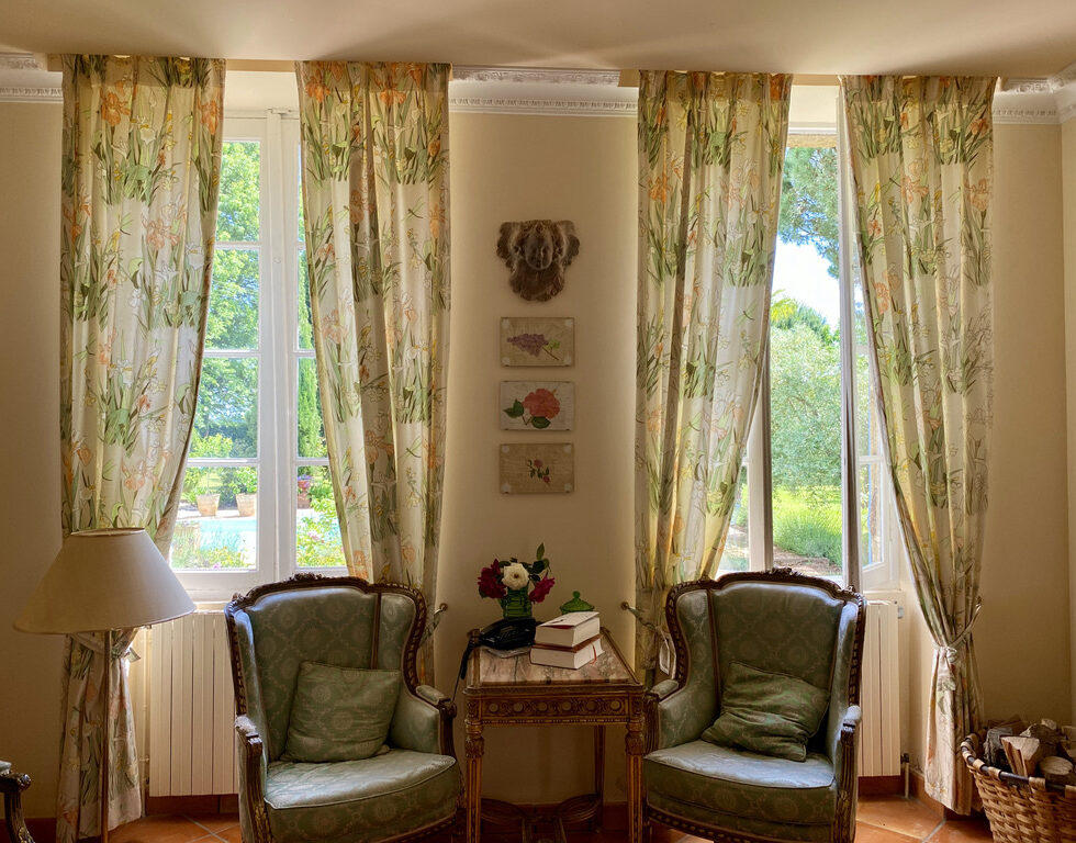 SUPERB 17th C. COUNTRY PROPERTY