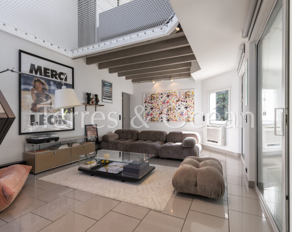 ARCHITECT-DESIGNED VILLA WITH INDOOR POOL CAPBRETON