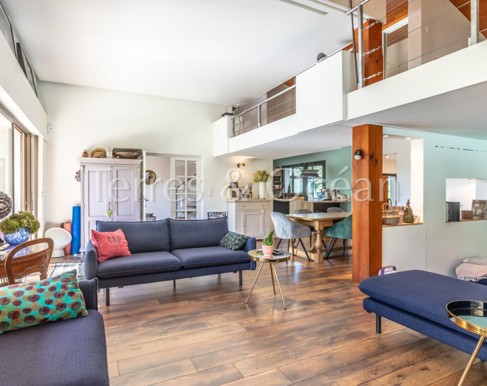 A 15 MIN D’HOSSEGOR, PROPRIÉTÉ AVEC CHAMBRES D’HOTES OU MAISON D’AMIS, GRANDE PISCINE INTERIEURE