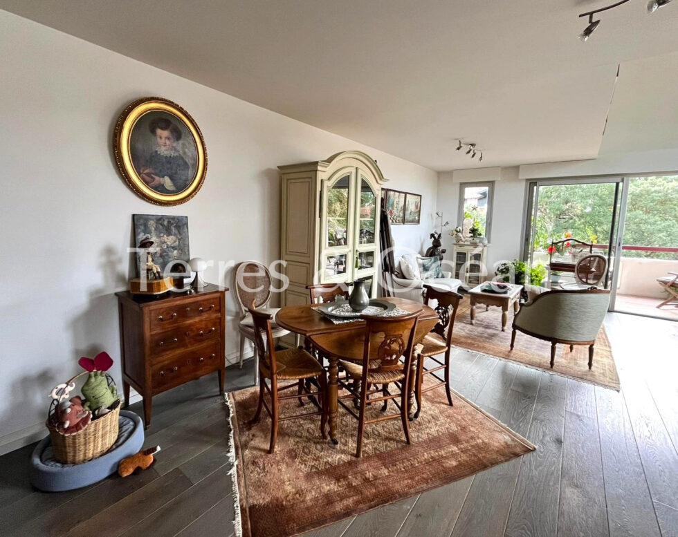 APPARTEMENT DE STANDING EN CENTRE-VILLE