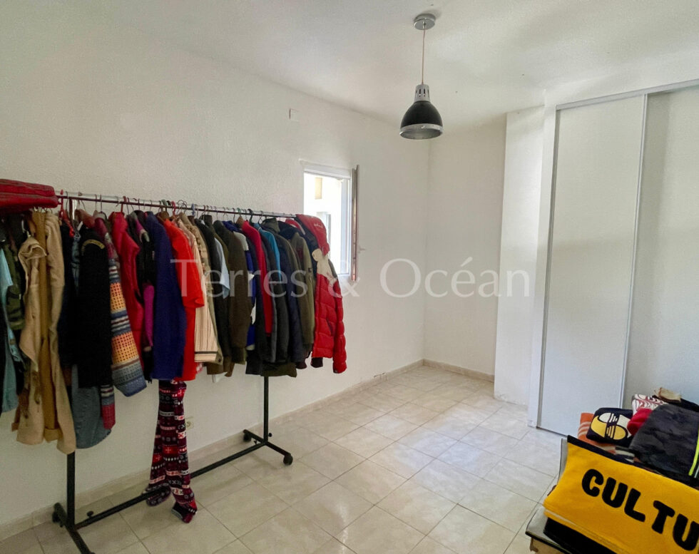 APARTMENT WITH A VERY LARGE TERRACE