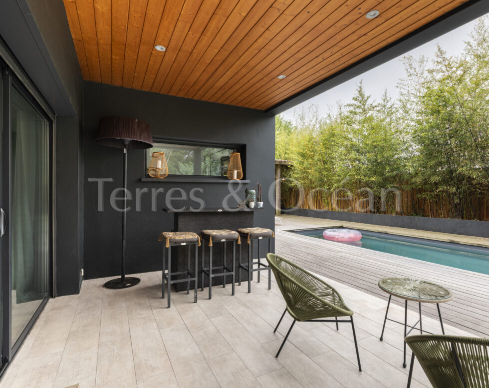 ANGRESSE, CONTEMPORAINE AU CALME