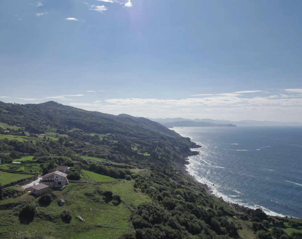 FACE A L’OCEAN, DEMEURE DE CARACTERE