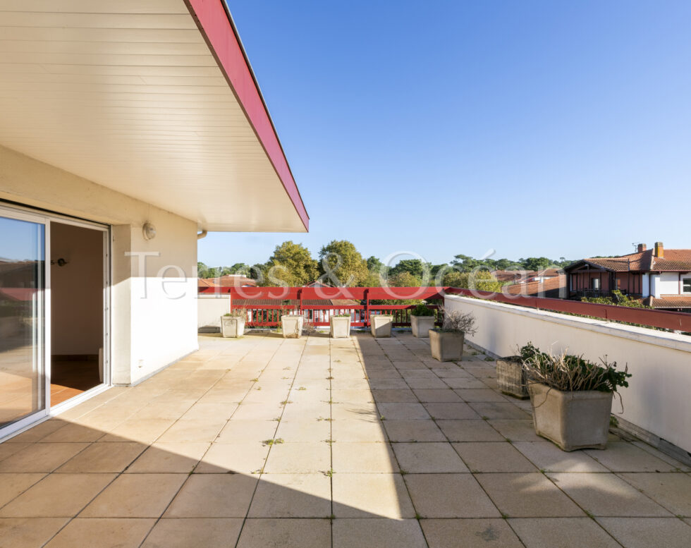 HOSSEGOR, APPARTEMENT DE TYPE PENTHOUSE AVEC GRANDE TERRASSE