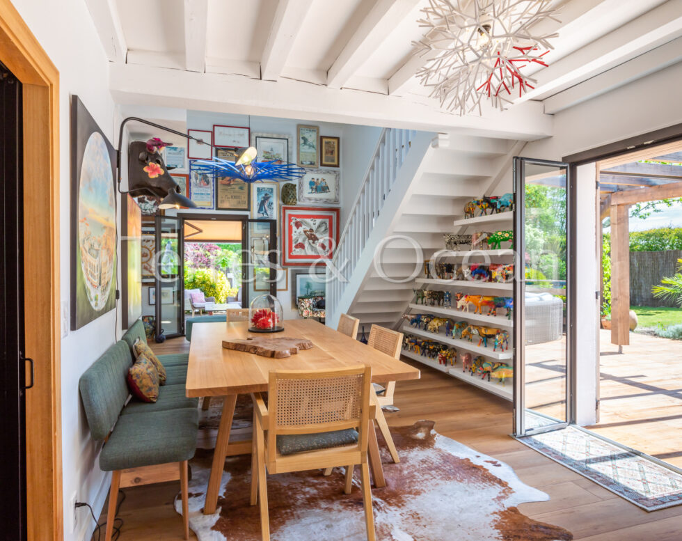 RENOVATED LANDAISE AND ITS WOODED PARK OF 5000m2