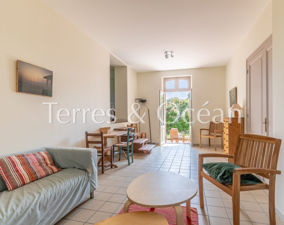 MAISON DE MAITRE AVEC CHAPELLE DANS CADRE EXCEPTIONNEL