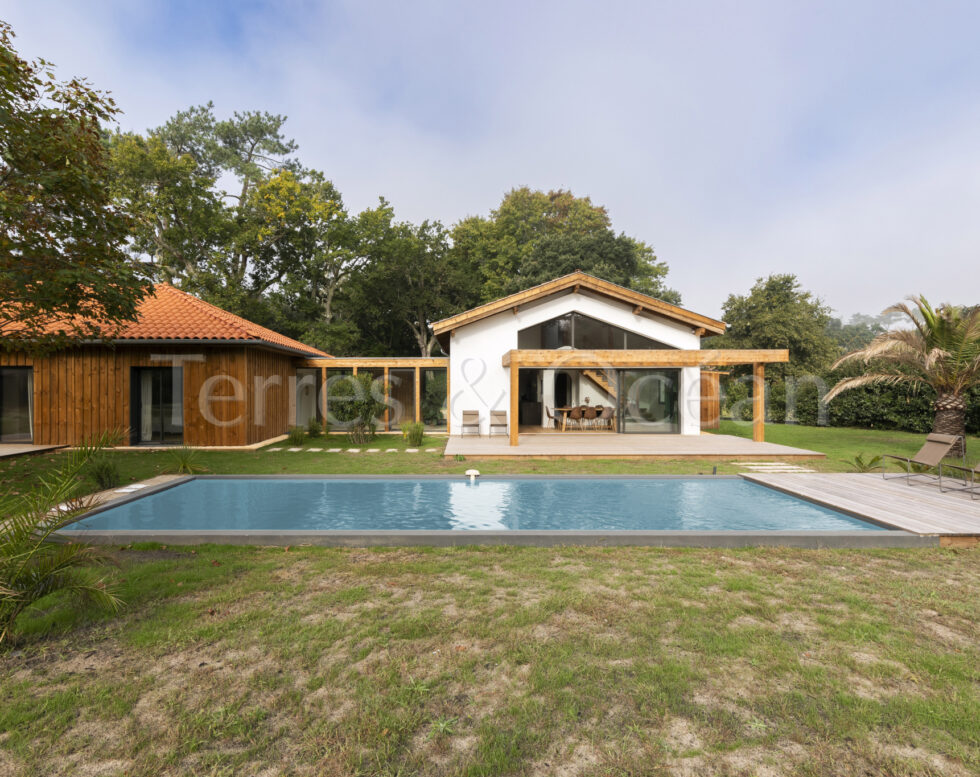 VILLA CONTEMPORAINE MOLIETS