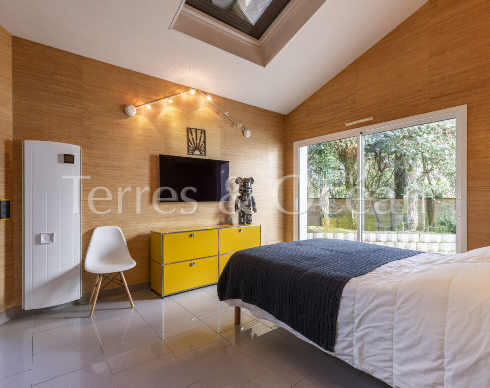 ARCHITECT-DESIGNED VILLA WITH INDOOR POOL CAPBRETON