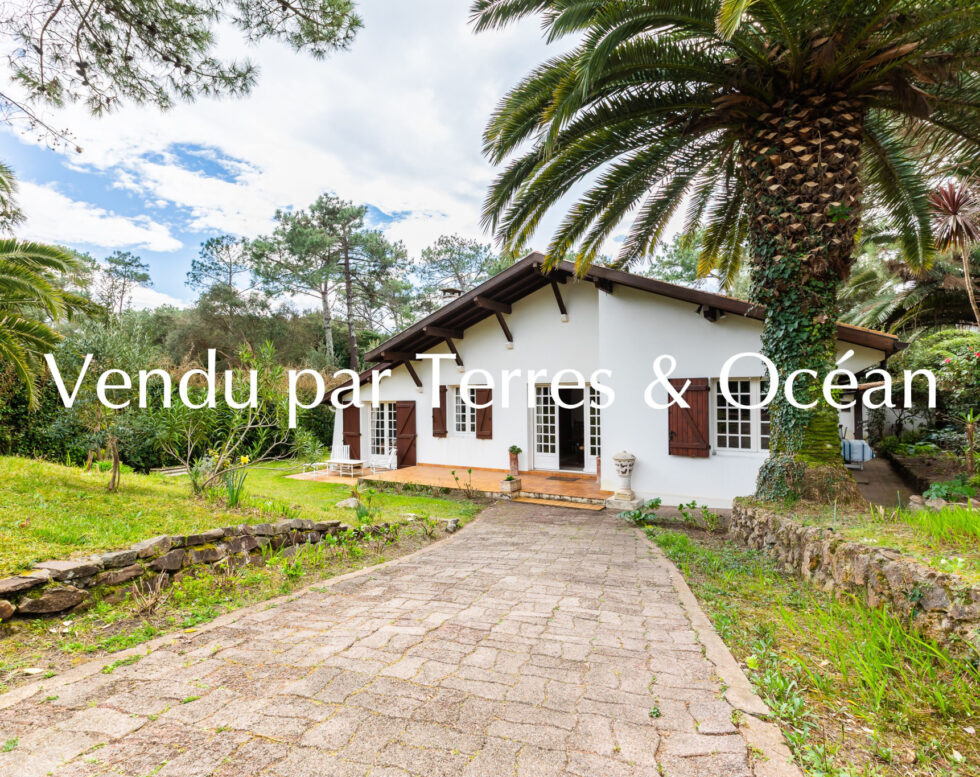 CLOSE TO THE CENTER OF HOSSEGOR, 2 STEPS FROM THE BEACHES