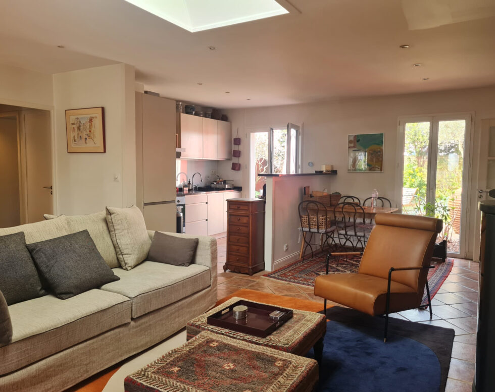 VILLA AVEC 3 CHAMBRES PROCHE COMMERCES ET BIARRITZ