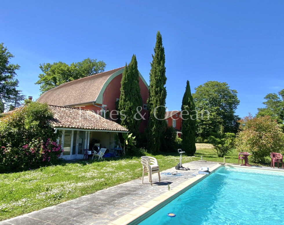 EXCLUSIVITE – BELLE PROPRIETE DE CHARME A 10 MINUTES DE DAX