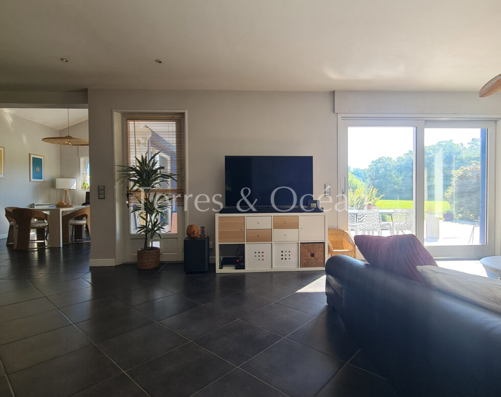 MAISON 4 CHAMBRES, VUE SUR LE GOLF DE BASSUSSARY