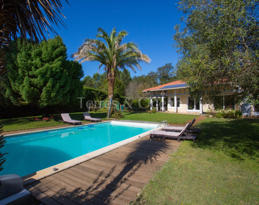 PROPRIÉTÉ AVEC DEUX MAISONS PROCHE HOSSEGOR