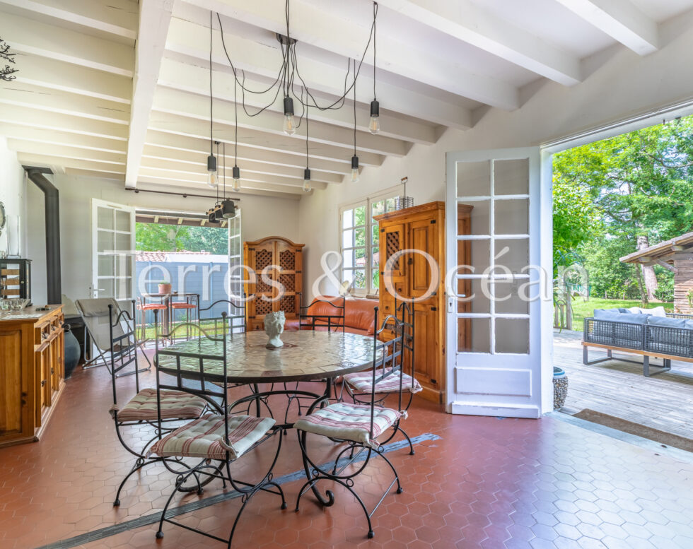 CHARACTER PROPERTY ON 9 HECTARES IN LEON VILLAGE