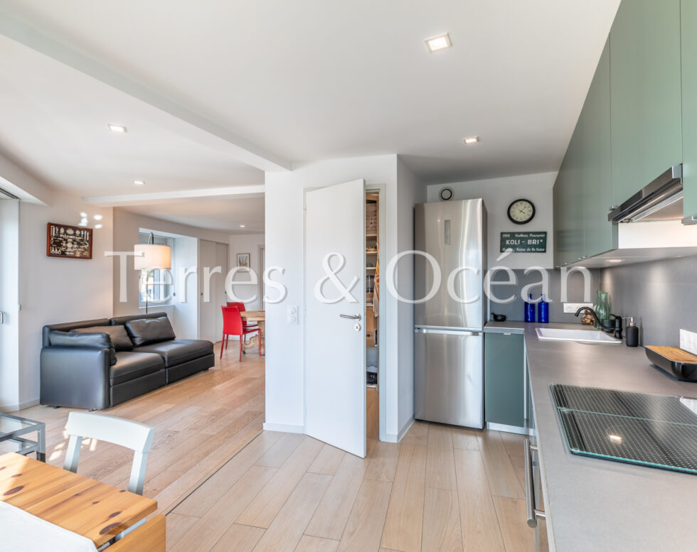 BEL APPARTEMENT EN ÉTAGE A BIARRITZ