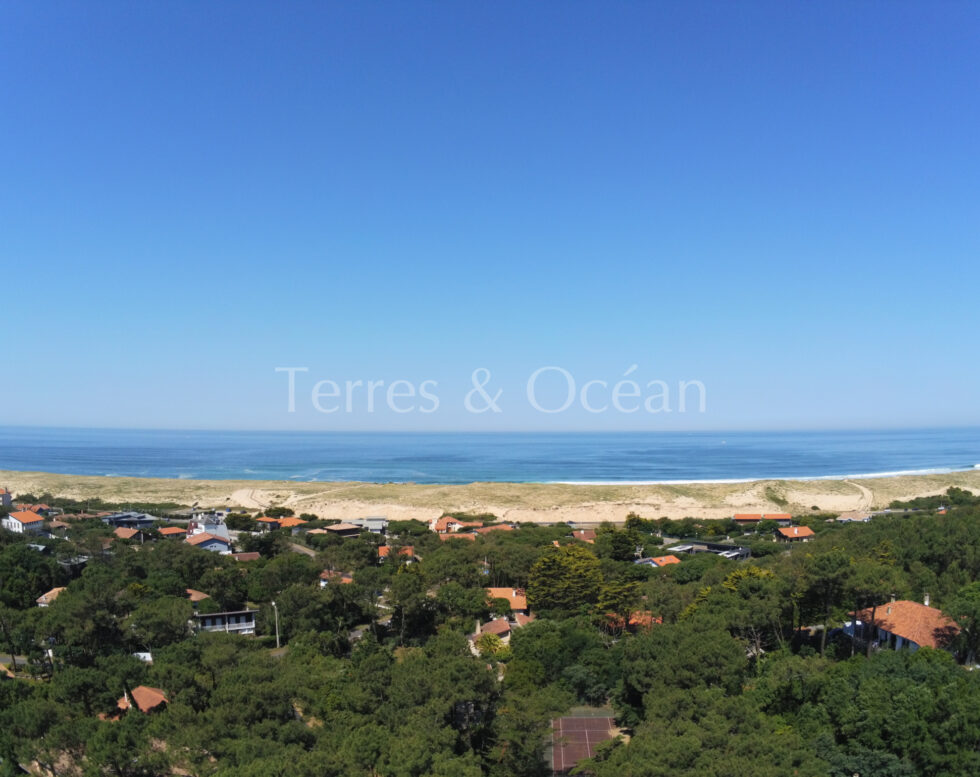 HOSSEGOR: NEAR BEACHES, LAKE AND TOWN CENTER