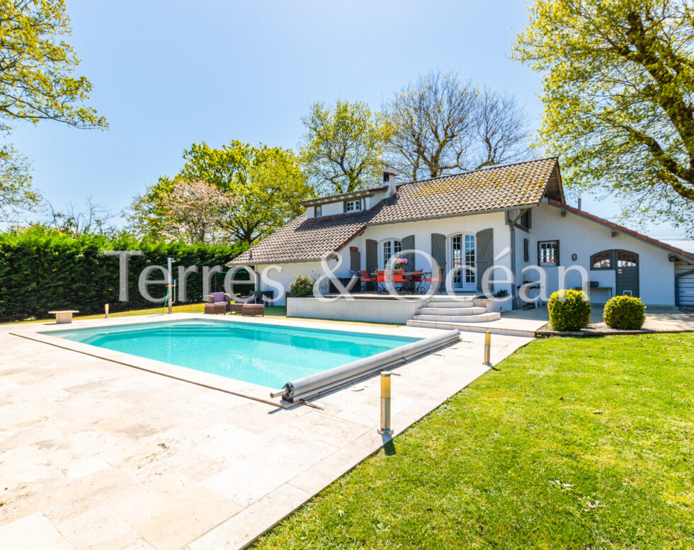 Charming house with pool