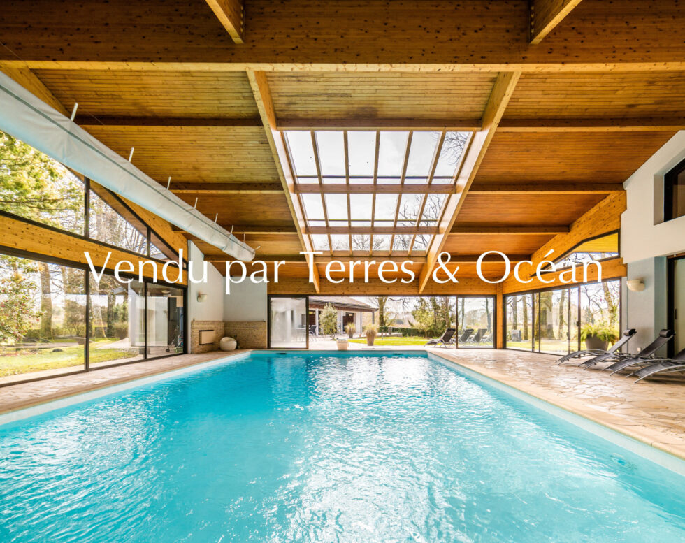 15 MIN FROM HOSSEGOR, PROPERTY WITH GUEST ROOMS OR GUEST HOUSE, LARGE INDOOR POOL
