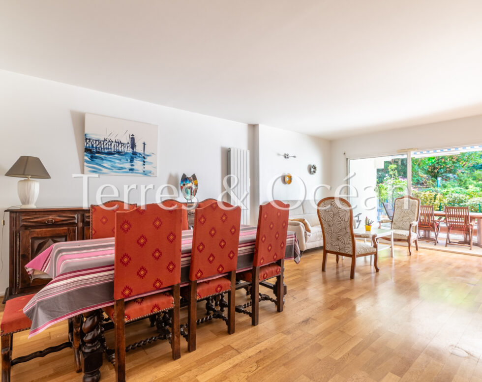 APPARTEMENT TERRASSE PROCHE CENTRE-VILLE HOSSEGOR