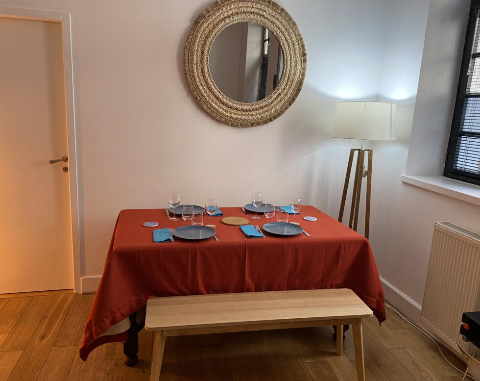 HYPER-CENTRE DE BAYONNE, APPARTEMENT T3 DANS IMMEUBLE DE CARACTERE