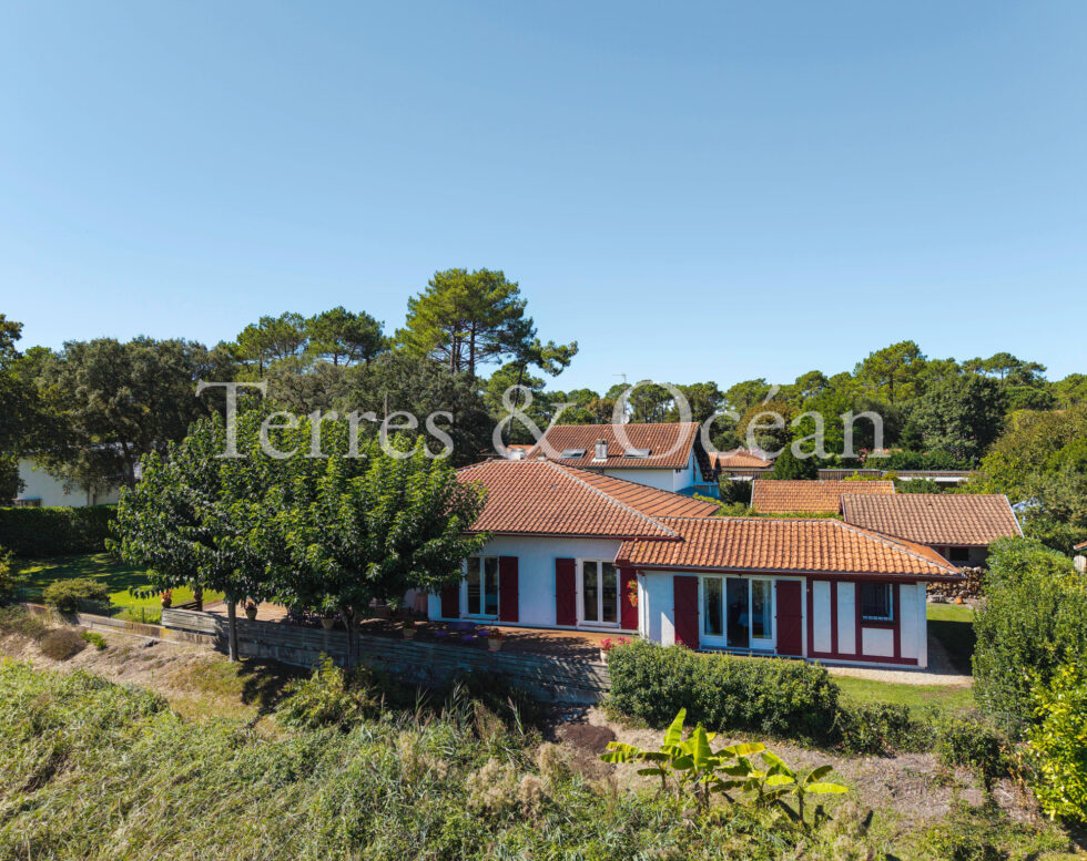 HOSSEGOR, BETWEEN NATURE AND ELEGANCE