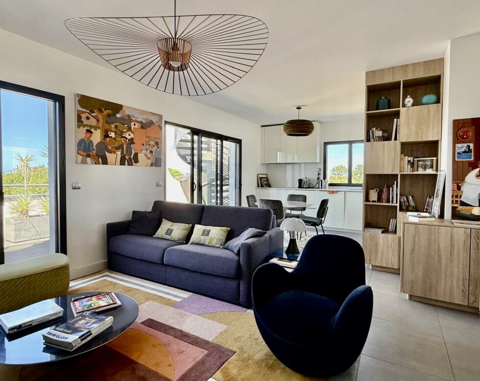 APPARTEMENT APERCU MER DERNIER ETAGE AVEC ROOFTOP PRIVATIF