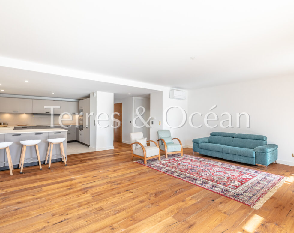 HOSSEGOR CITY CENTER, LUXURY APARTMENT