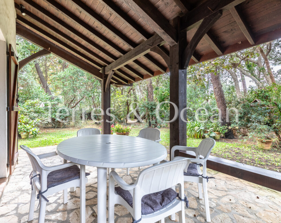 HOSSEGOR, MAISON LANDAISE PROCHE LAC ET OCEAN