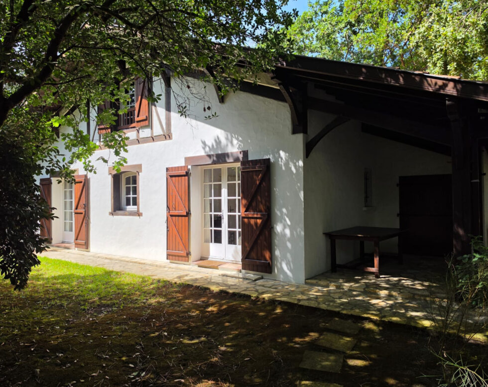 HOSSEGOR, CHARMING LANDES HOUSE NEAR LAKE AND OCEAN