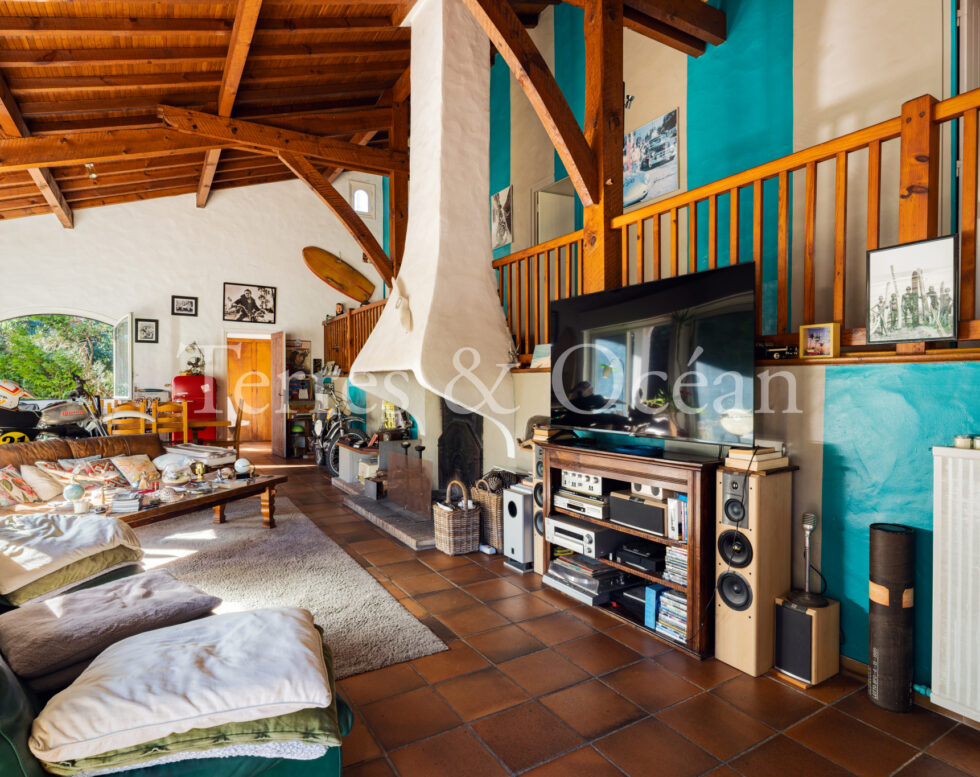MAISON FACE A LA FORET
